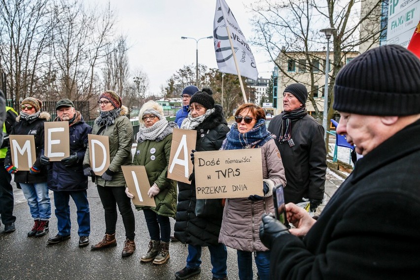 Protest pod TVP w Gdańsku.