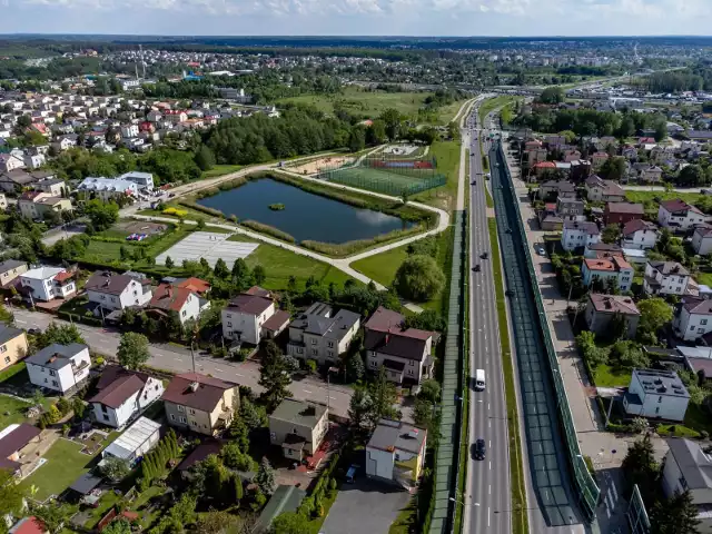 Przedłużenie Piastowskiej, czyli ul. Kazimierza Wielkiego i Bolesława Krzywoustego, oddane zostało w 2012 roku