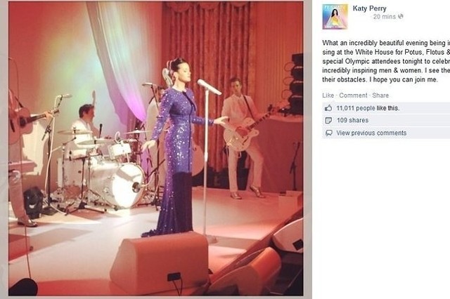 Katy Perry podczas występu w Białym Domu. (fot. screen z Facebook.com)