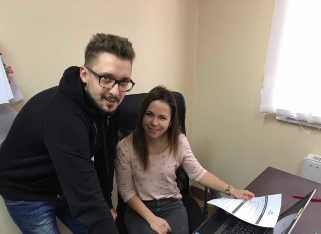 Katarzyna Czarnecka i Bartosz Kącki cieszą się, że udało się pozyskać grant na 5 tys. złotych na utworzenie fitness klubu