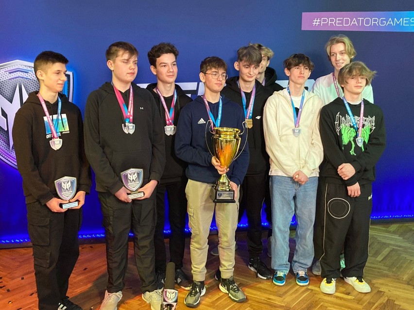 Uczniowie ZST w Mielcu najlepsi w Polsce w turnieju międzyszkolnym Predator Games 2023