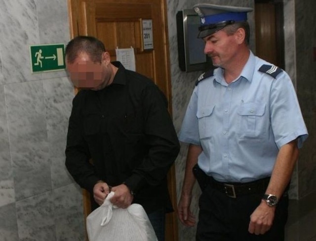 Dla oskarżonego Wojciecha B. prokurator wniósł o najsurowszą karę, 15 lat więzienia.