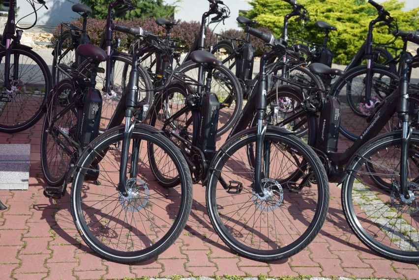 Elektryczne rowery zaprezentowano w Katowicach w środę 28...