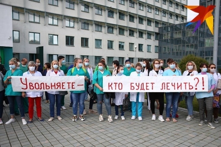 Szokiem dla białoruskich lekarzy były tysiące pobitych...