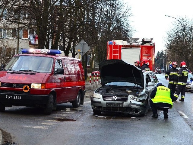 Na miejscu wypadku drogowego na ulicy Kopernika w Tarnobrzegu.