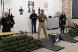 Pierwsze szkolenia na wirtualnej strzelnicy w szydłowieckim Zespole Szkół. Zobaczcie zdjęcia