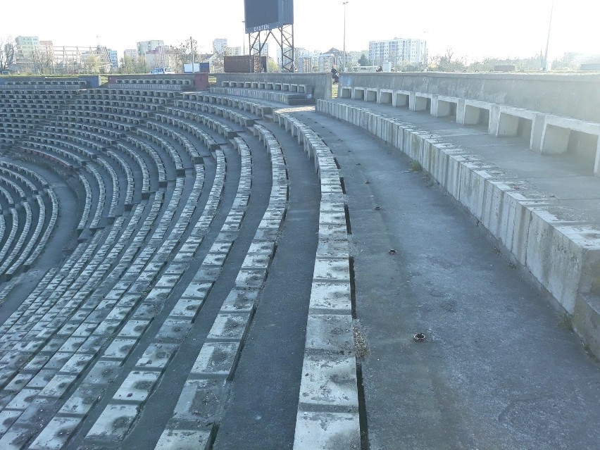 Stadion w Szczecinie - trwa przebudowa.