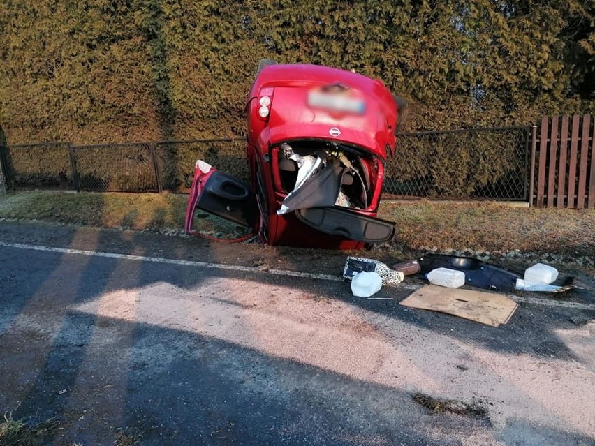 Zderzenie dwóch pojazdów w Kaszowie w przysiółku Wyźrał....