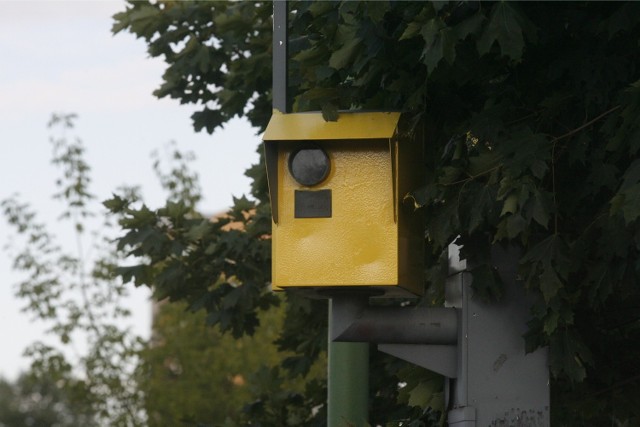 Jak dokładnie mierzą prędkość fotoradary?