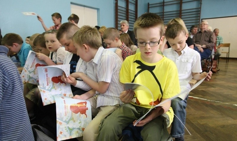 Zobaczcie jak prezydent Zdanowska czyta bajki dzieciom [FILM, zdjęcia]