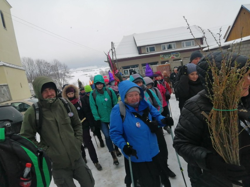 Drużyna Nordic Walking z powiatu sandomierskiego uczestnikiem X edycji Rajdu w poszukiwaniu świętokrzyskich czarownic "Pięknielica" 