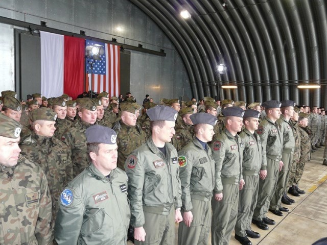 Żołnierze amerykańscy od marca stacjonują w 32. Bazie Lotnictwa Taktycznego w Łasku