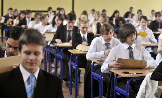 Harmonogram egzaminów szkolnych w 2014 roku: Ile masz czasu na naukę?