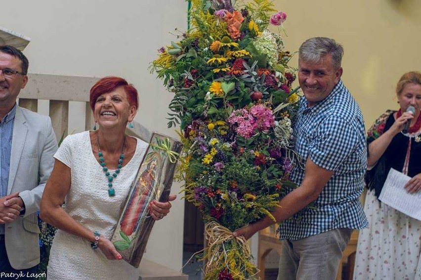 Ziele z ziół w Rudnie. Konkurs - tradycyjne bukiety na Święto Matki Boskiej Zielnej 