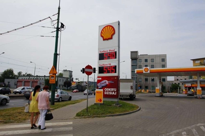 Diesel w tej samej cenie co benzyna. Ceny wzrosną w wakacje? [ZDJĘCIA]