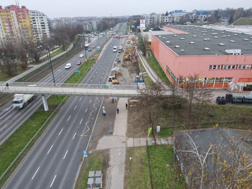 Przebudowa skrzyżowania ulicy Wielickiej i Kostaneckiego w Krakowie. Ma poprawić dojazd do szpitala