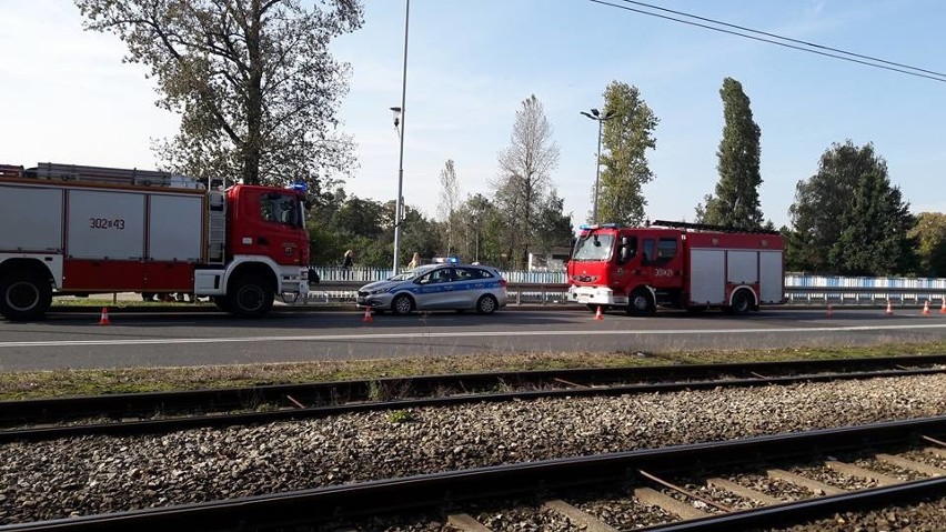 Katowice: Samochód spadł pod wiadukt na ul. Kościuszki