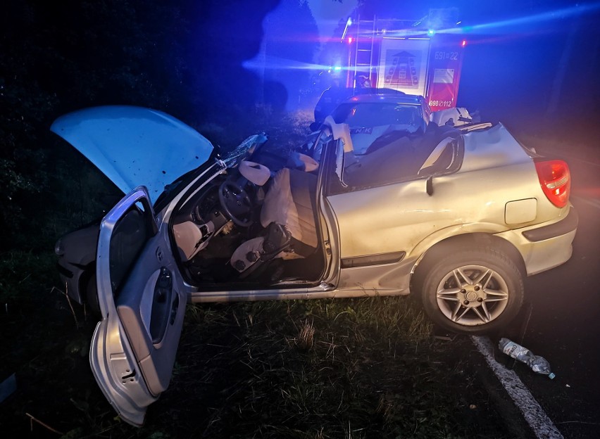 Wypadek pod Kamieńczykiem (pow. wyszkowski). W wypadku na drodze krajowej 62 zginęła kobieta. 23.07.2022. Zdjęcia