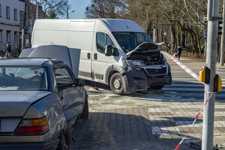 W piątek w południe na ul. Nad Wierzbakiem w Poznaniu doszło...