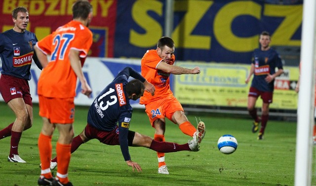 Pogoń Szczecin grała nieporadnie w spotkaniu z beniaminkiem z Niecieczy.