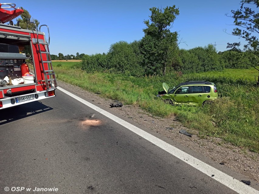 Kumiała. Wypadek na DK 8. Czołowe zderzenie volvo z citroenem. Sześć osób rannych [ZDJĘCIA]