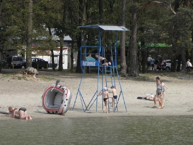 Choć to nie jest kąpielisko, turyści wypoczywający w Przyjezierzu są bezpieczni