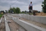 Przebudowa stadionu w Grodźcu na półmetku