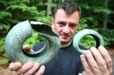 Unikatowe bransolety z epoki żelaza odkryte w gdyńskim lesie