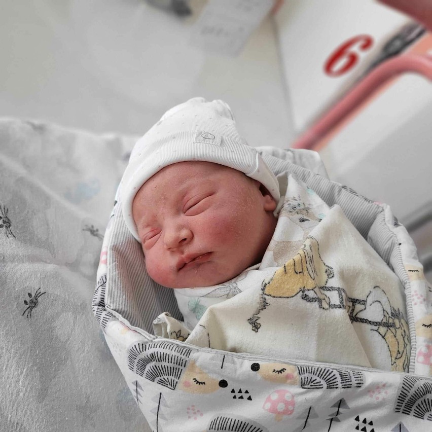 Lilianna pierwszym dzieckiem, które przyszło na świat w starachowickim szpitalu w 2024 roku. Zobacz zdjęcia