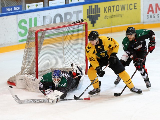 GKS Katowice dopingowani przez ponad tysiąc widzów pokonali GKS Tychy    Zobacz kolejne zdjęcia. Przesuwaj zdjęcia w prawo - naciśnij strzałkę lub przycisk NASTĘPNE