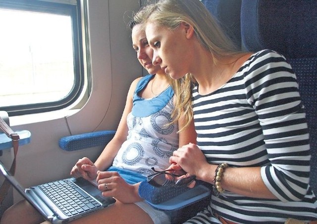 Konkurent PKP Intercity także nie śpi. Podróżni jadący należącym do Przewozów Regionalnych pociągiem "Mewa&#8221; ze Szczecina do Warszawy mogą już dziś bezpłatnie korzystać z internetu.