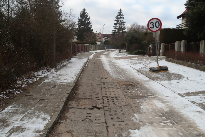 Ulica Zimowskiego na Pogodnie zamknięta