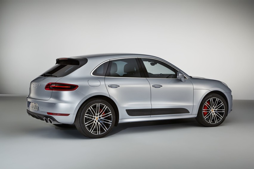 Porsche Macan Turbo z pakietem Performance...