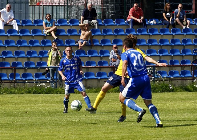 Piłkarze Błękitnych Stargard zagrają dziś z Pogonią Barlinek.