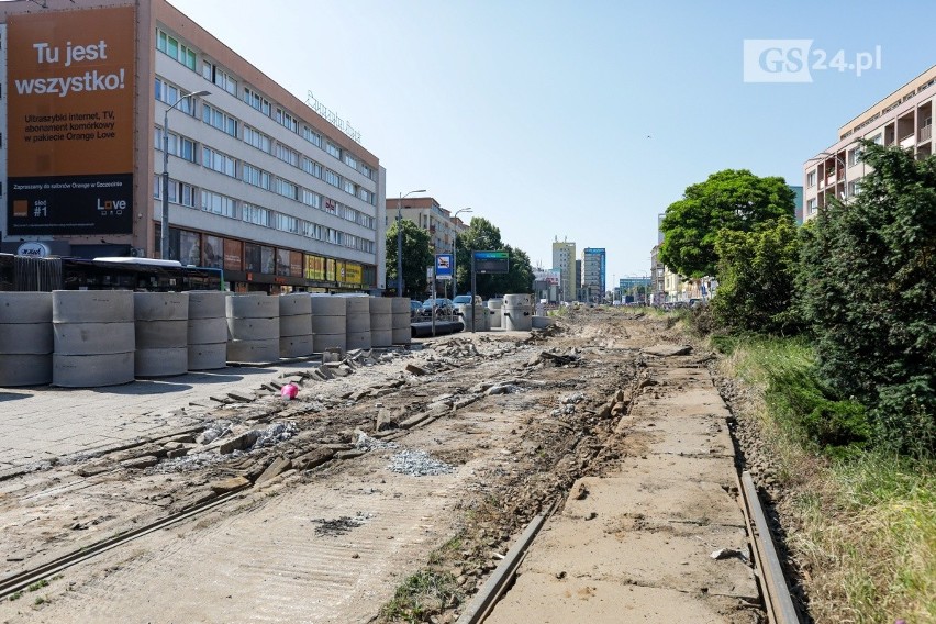 Torowa rewolucja na Placu Rodła w Szczecinie