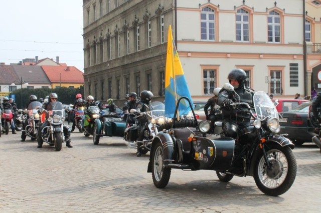 Motocykliści trafili w sobotę na słoneczną pogodę.