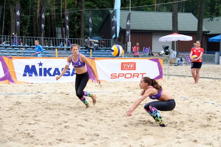 Turniej Plaża Open trwa w Dąbrowie Górniczej, na boiskach w...