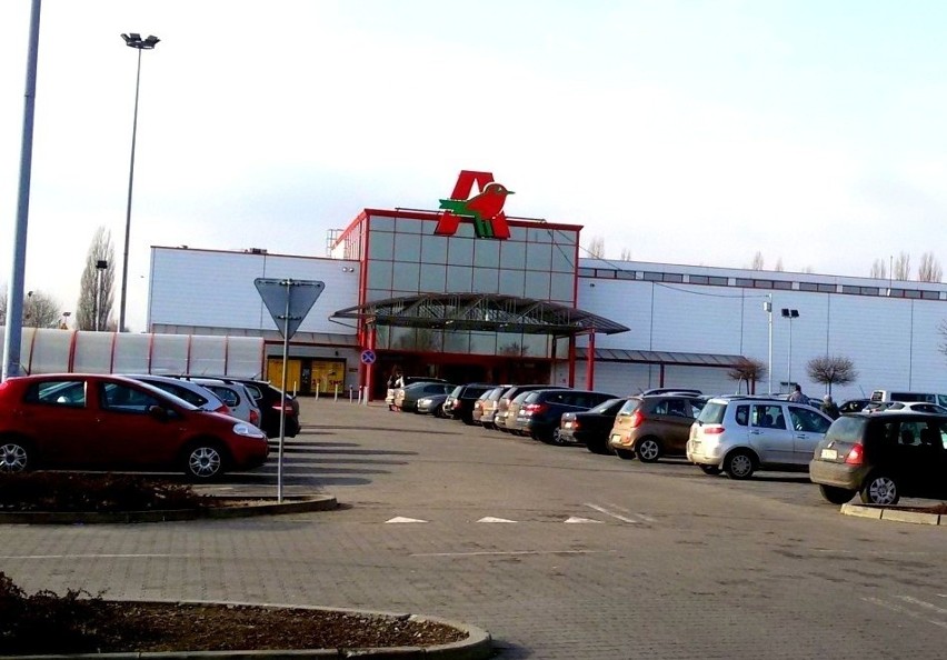 Auchan przy ul. Katowickiej w Dąbrowie Górniczej zostanie...