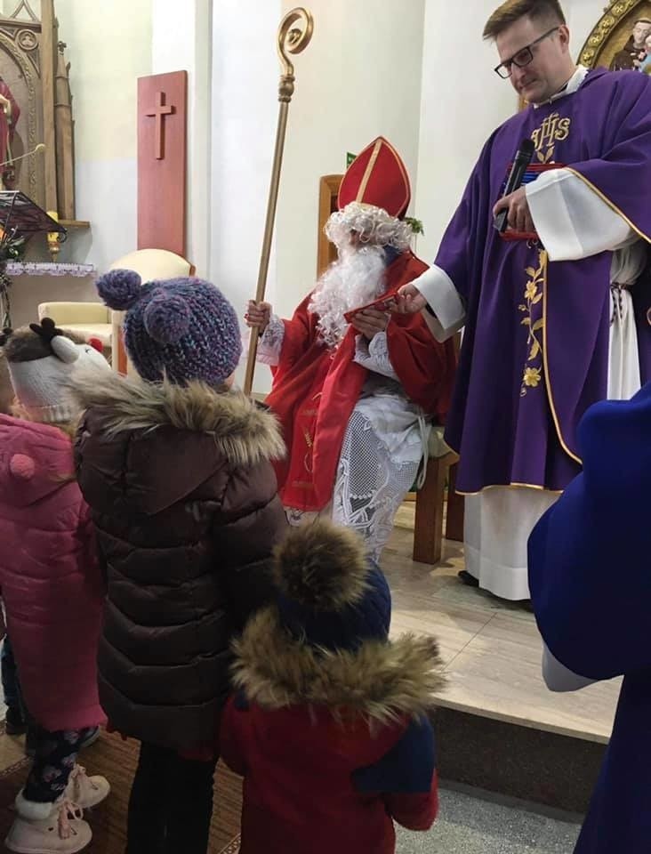 Mikołaj przyszedł do dzieci z Nożyna.
