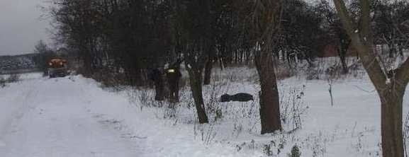 30 listopada w Radomicach w gminie Morawica (powiat kielecki) ciało 33-letniego mężczyzny znaleźli pracownicy odśnieżający drogę w Radomicach w gminie Morawica (powiat kielecki). Była to pierwsza ofiara mrozu w Świętokrzyskiem w 2010 roku.