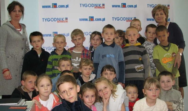 Dzieci przyjechały do Ostrołęki specjalnie na wycieczkę po redakcji