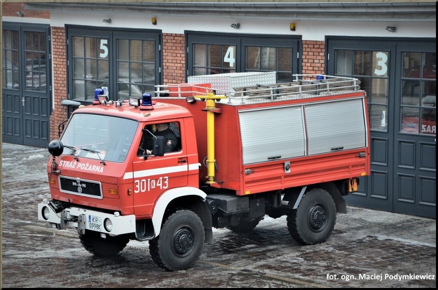 Co krakowscy strażacy mają w garażu [GALERIA]