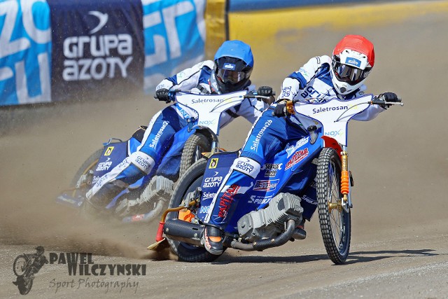 Mateusz Cierniak (w czerwonym kasku) po raz kolejny był najskuteczniejszym zawodnikiem „Jaskółek”. W meczu z Polonia Bydgoszcz zdobył 12+1 pkt