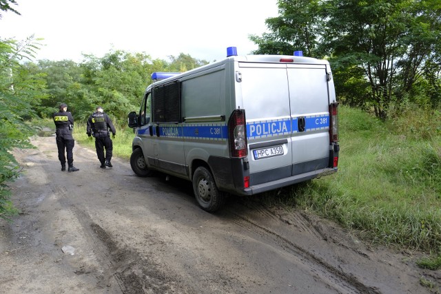Jeden z grzybiarzy w lesie między Bydgoszczą a Osielskiem znalazł we wrześniu ludzki płód w słoiku. 