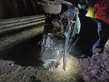Śmiertelny wypadek w Grabowcu w nocy 4.03.2021. Nie żyje 34-letni kierowca, którego auto dachowało i uderzyło w ogrodzenie posesji
