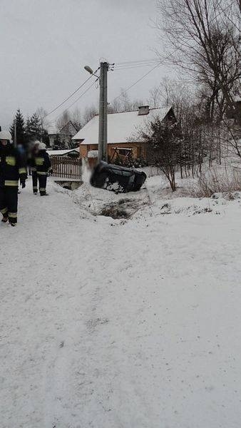 W Świdniku wypadek w niedzielne południe [ZDJECIA]