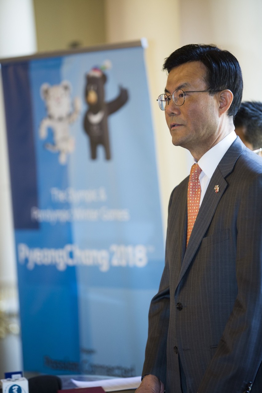 Ambasador Sung-Joo Choi