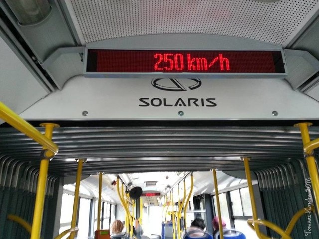 Autobus Solaris w Katowicach mknął z zawrotną prędkością. To najszybszy autobus