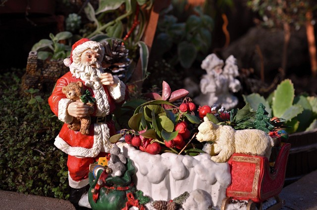 Święty Mikołaj będzie płynąć Kłodawką pomiędzy 12.00 a 13.00.
