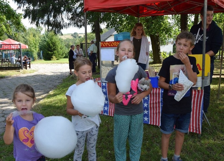 Wielki festyn, otwarte serca i portfele - dla szkoły w Zaleziance zebrano 13 tysięcy złotych